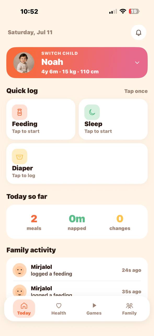 BabyGrow Today screen with quick-log tiles and family activity
